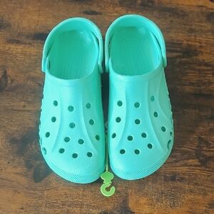 CROCS Men's Pistachio Green Baya Clogs